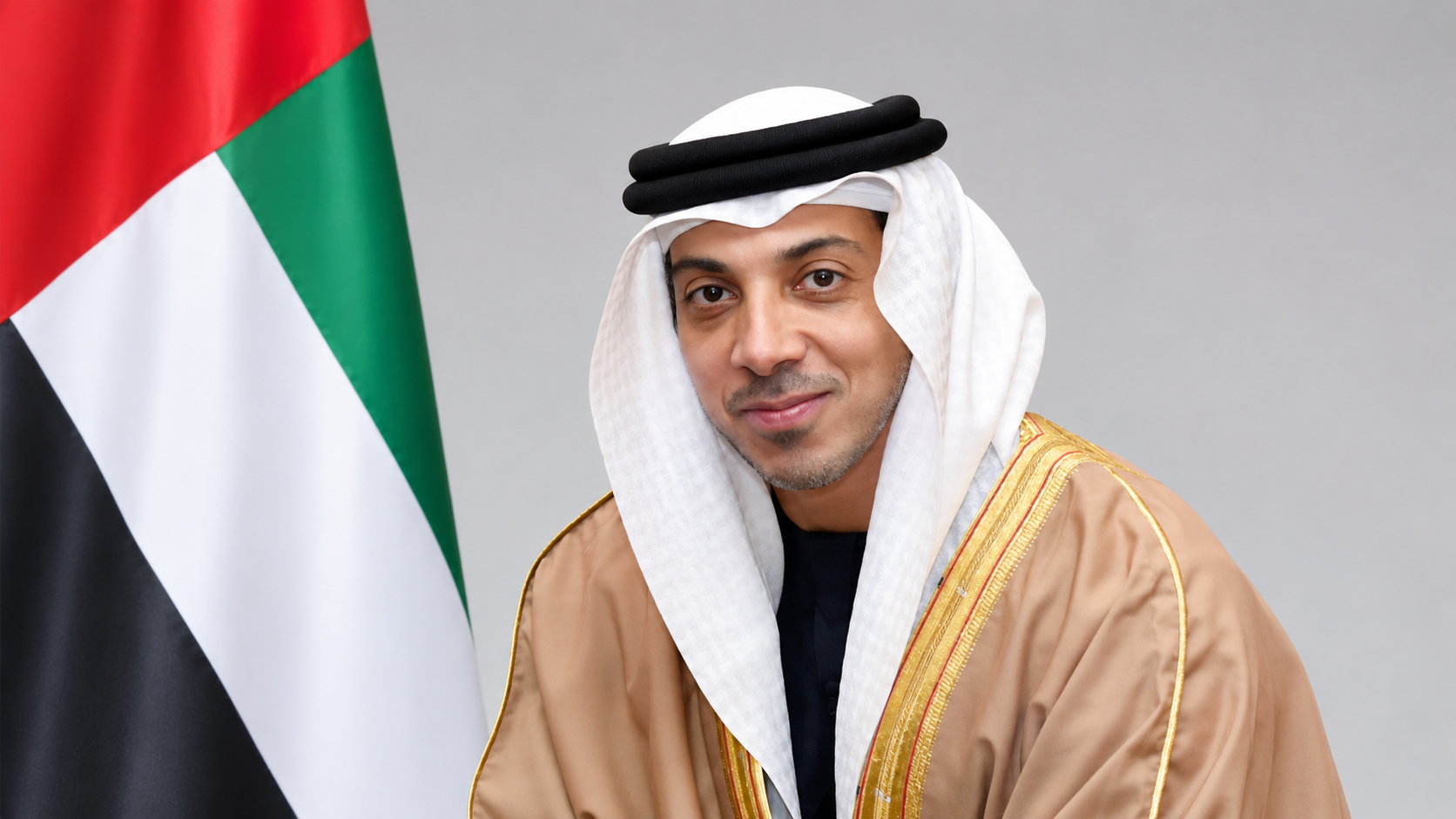 منصور بن زايد يعتمد ميثاقاً أسرياً لحماية مصلحة الأبناء